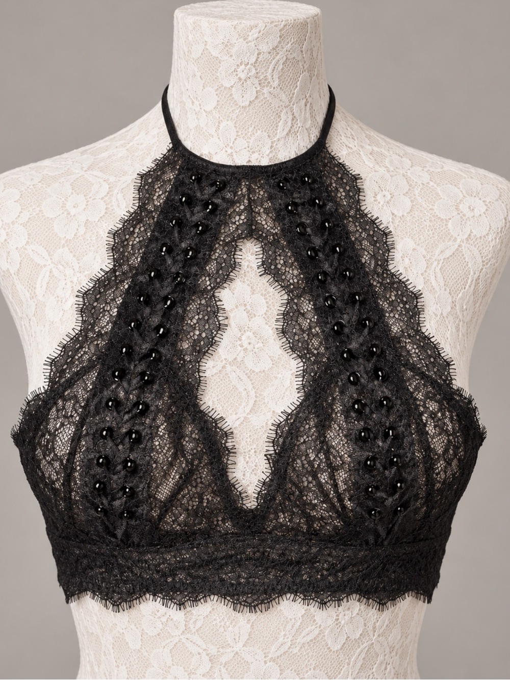 Victoria’s Secret Black Lace Halter Bra M Gothic Whimsigoth Keyhole Bralette New